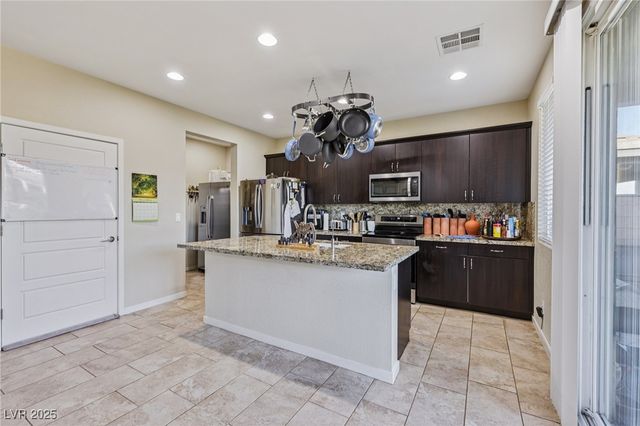 4914 East Beacon Ridge Drive, Pahrump, NV 89061