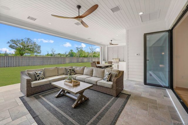 134 Magnolia Wood Ave, Baton Rouge, LA 70808