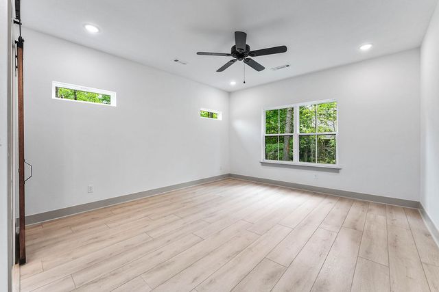 28 Dumfries Drive, Bella Vista, AR 72715