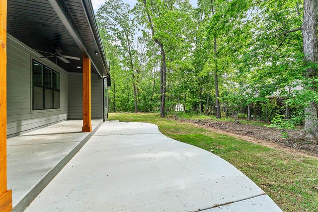 28 Dumfries Drive, Bella Vista, AR 72715