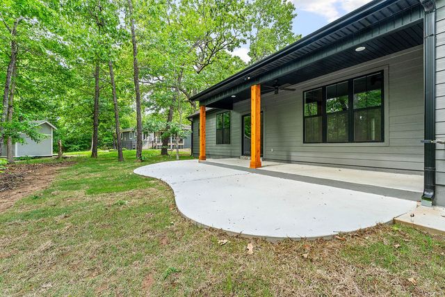 28 Dumfries Drive, Bella Vista, AR 72715