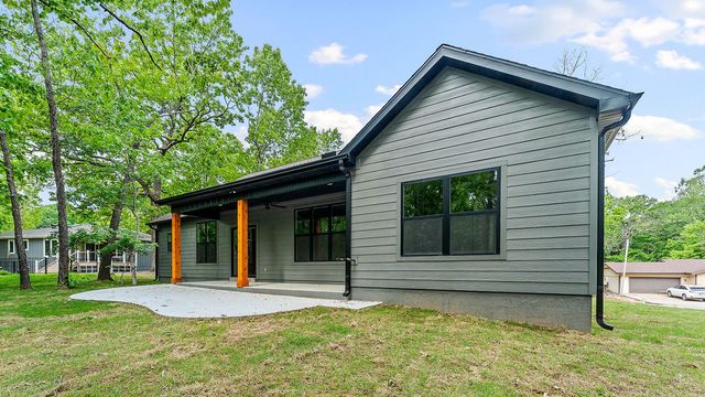 28 Dumfries Drive, Bella Vista, AR 72715