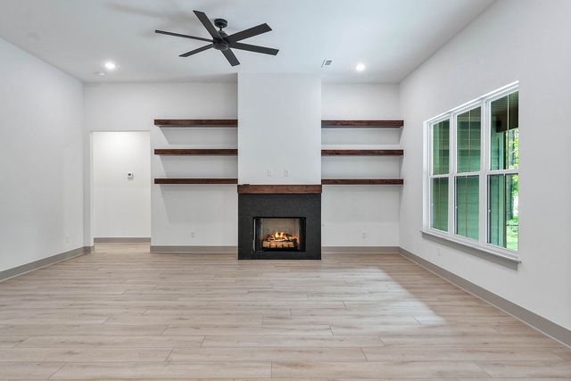 28 Dumfries Drive, Bella Vista, AR 72715