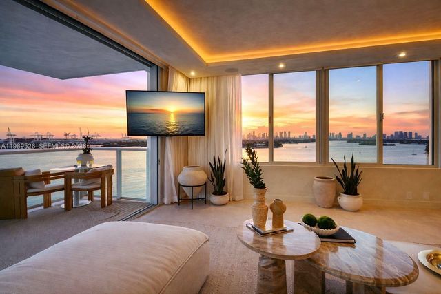 1000 West Ave 1425 A, Miami Beach, FL 33139