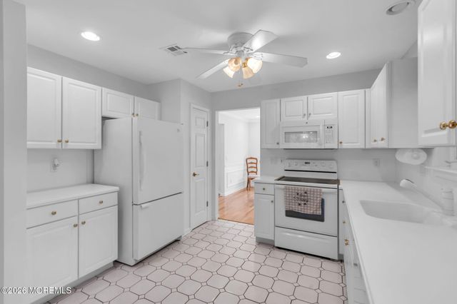 3 Springer Court, Whiting, NJ 08759