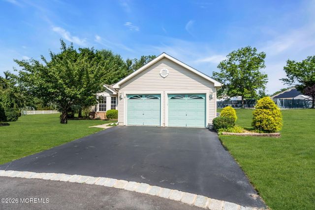 3 Springer Court, Whiting, NJ 08759