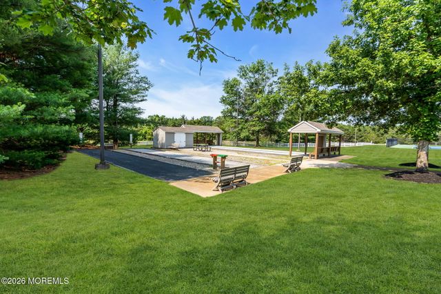 3 Springer Court, Whiting, NJ 08759