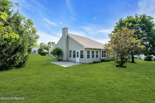 3 Springer Court, Whiting, NJ 08759
