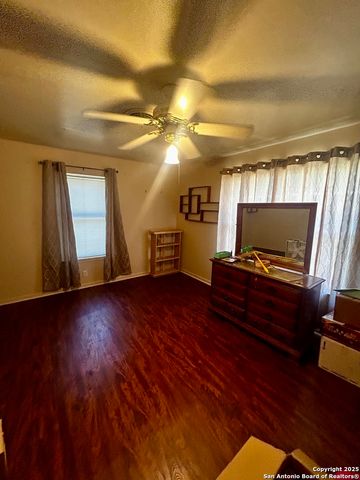 1304 Ridge, Kerrville, TX 78028