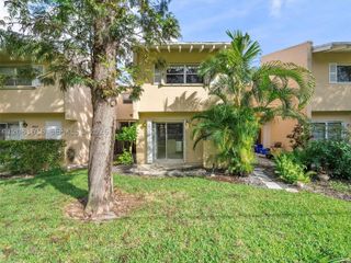 8941 NE 4th Ave Rd 8941, Miami Shores, FL 33138