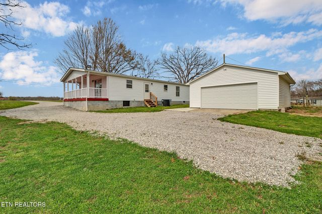 5421 S York Hwy, Grimsley, TN 38565