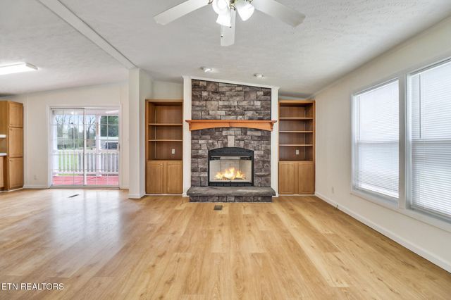 5421 S York Hwy, Grimsley, TN 38565