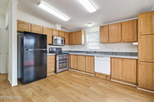 5421 S York Hwy, Grimsley, TN 38565