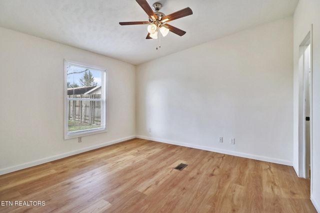 5421 S York Hwy, Grimsley, TN 38565