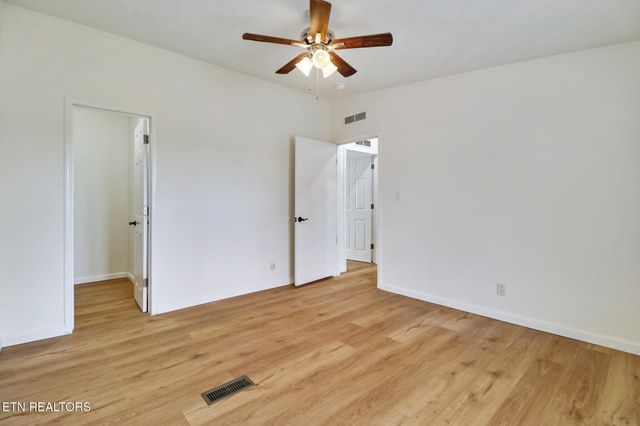 5421 S York Hwy, Grimsley, TN 38565