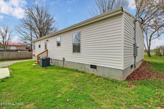 5421 S York Hwy, Grimsley, TN 38565