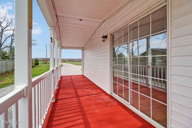 5421 S York Hwy, Grimsley, TN 38565