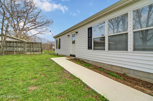 5421 S York Hwy, Grimsley, TN 38565