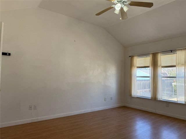 507 E 18th ST, Georgetown, TX 78626