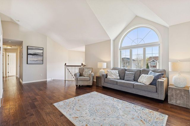 1340 Evergreen Place, Mayer, MN 55360