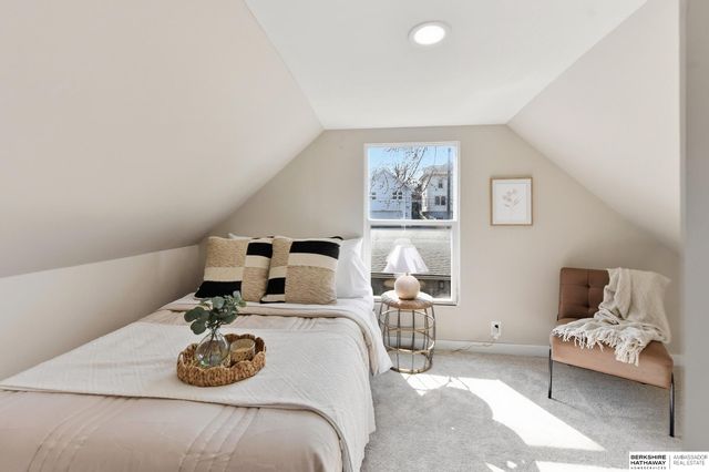 6331 Binney Street, Omaha, NE 68104