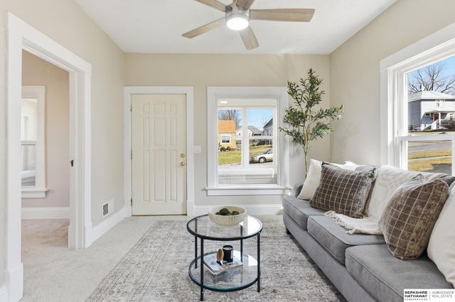 6331 Binney Street, Omaha, NE 68104