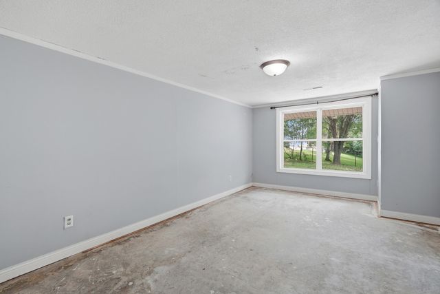 6481 OLD VILLAGE RD, Columbia, MO 65203