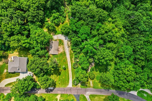 6481 OLD VILLAGE RD, Columbia, MO 65203