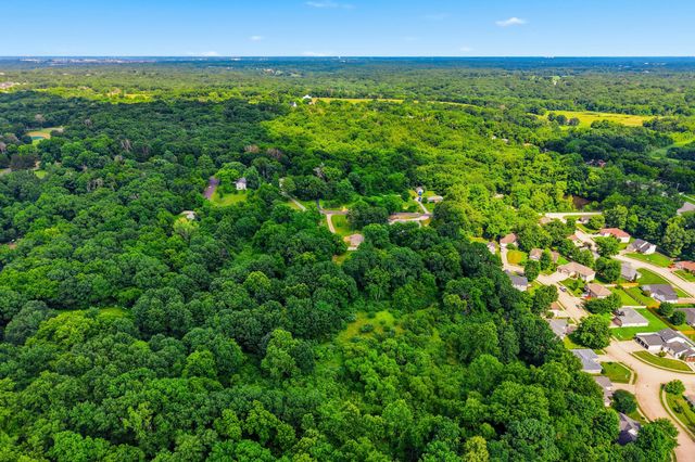 6481 OLD VILLAGE RD, Columbia, MO 65203