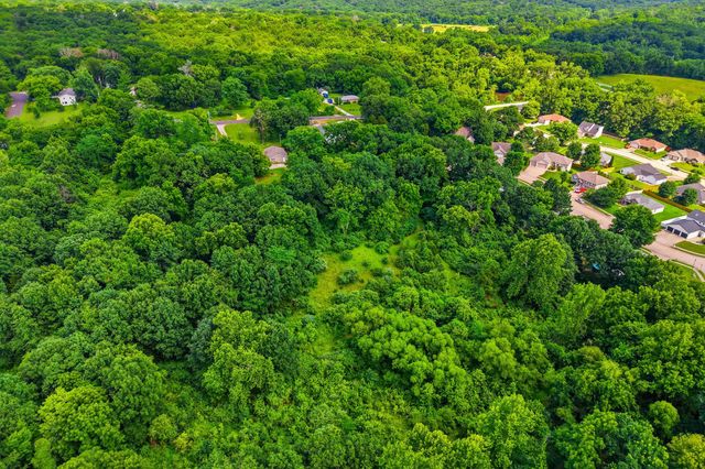 6481 OLD VILLAGE RD, Columbia, MO 65203
