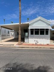 719 EMERALD Drive, Apache Junction, AZ 85119