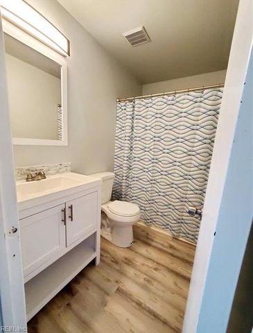 737 W Ocean View Ave Apt A, Norfolk, VA 23503