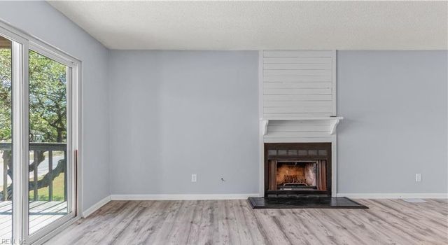 737 W Ocean View Ave Apt A, Norfolk, VA 23503