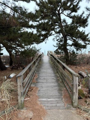 737 W Ocean View Ave Apt A, Norfolk, VA 23503