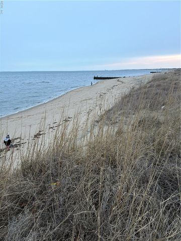 737 W Ocean View Ave Apt A, Norfolk, VA 23503