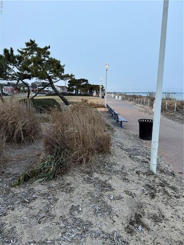 737 W Ocean View Ave Apt A, Norfolk, VA 23503