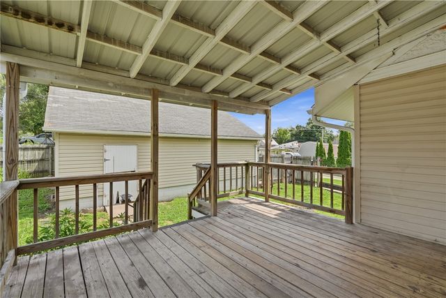 1407 11th Ave, Belle Plaine, IA 52208