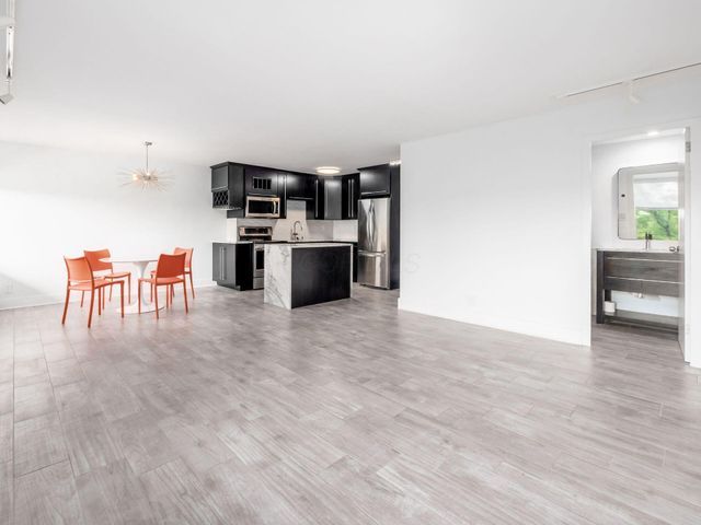 1000 Urlin Avenue, 622, Columbus, OH 43212