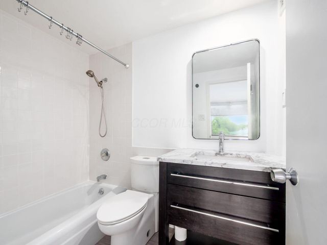 1000 Urlin Avenue, 622, Columbus, OH 43212