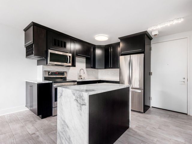 1000 Urlin Avenue, 622, Columbus, OH 43212