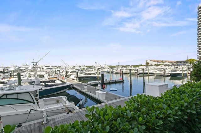108 Lakeshore Drive 140, North Palm Beach, FL 33408
