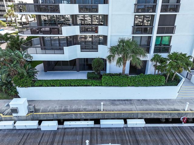 108 Lakeshore Drive 140, North Palm Beach, FL 33408