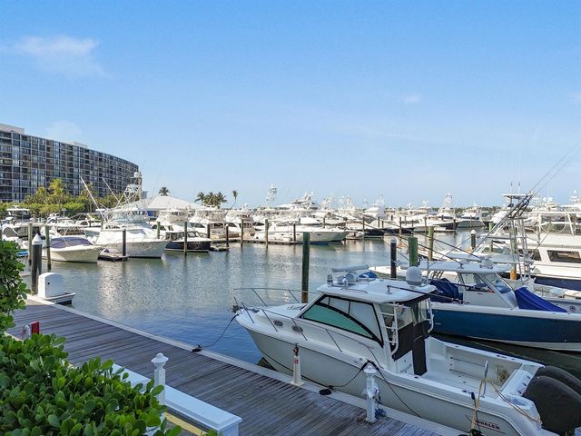 108 Lakeshore Drive 140, North Palm Beach, FL 33408