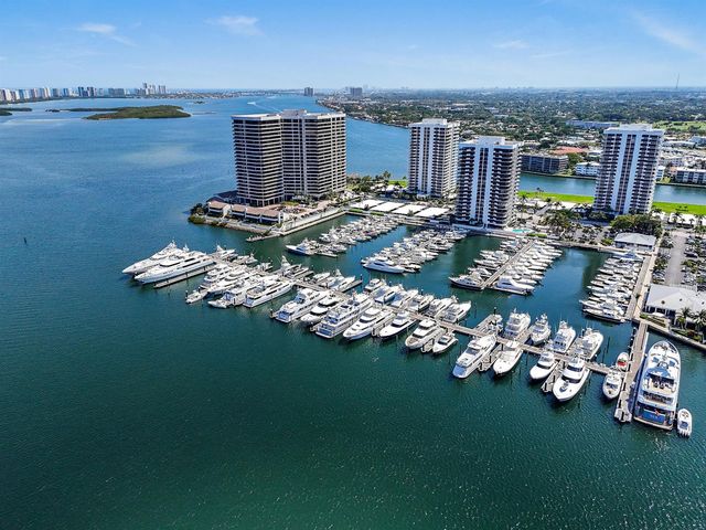 108 Lakeshore Drive 140, North Palm Beach, FL 33408