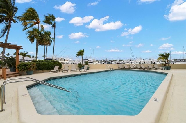 108 Lakeshore Drive 140, North Palm Beach, FL 33408