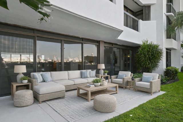 108 Lakeshore Drive 140, North Palm Beach, FL 33408