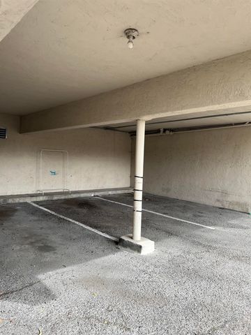 2636 WARRING ST 101, Berkeley, CA 94704