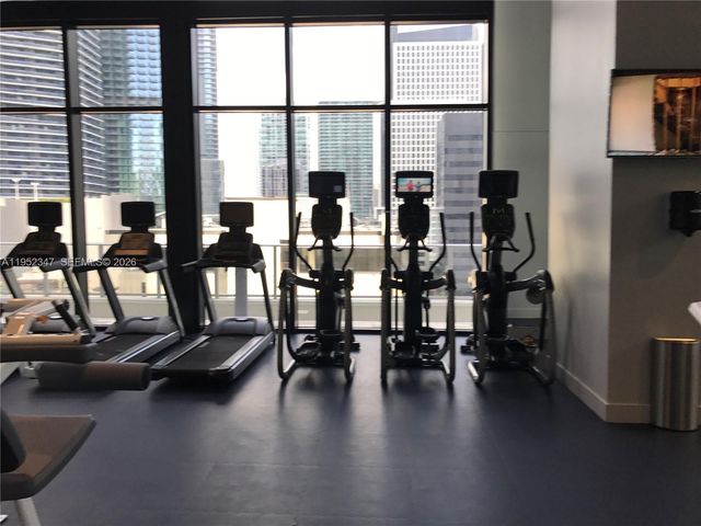 1010 BRICKELL AVE 2110, Miami, FL 33131