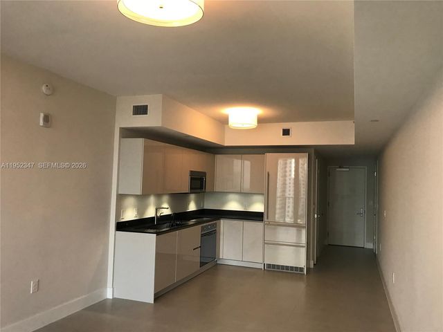 1010 BRICKELL AVE 2110, Miami, FL 33131