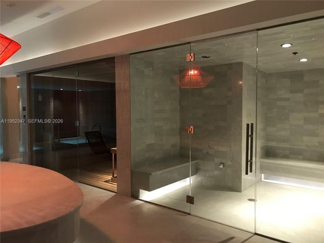 1010 BRICKELL AVE 2110, Miami, FL 33131